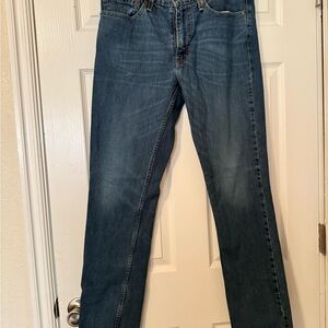 Signature by Levi Strauss Men's Straight Blue Jeans